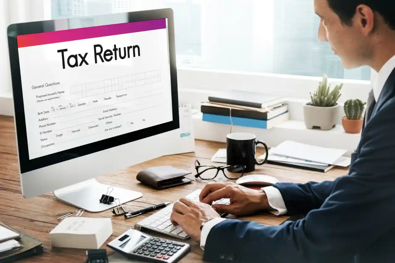 Tax Returns and VAT Calculation